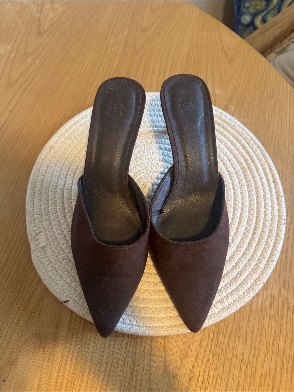 GAP Women's Brown Pointed-Toe Suede Mules